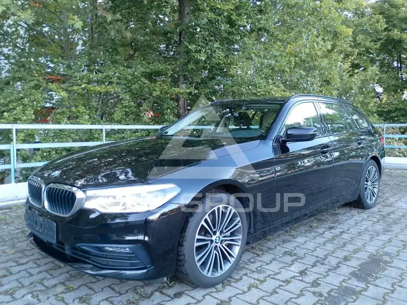 2020 BMW 530