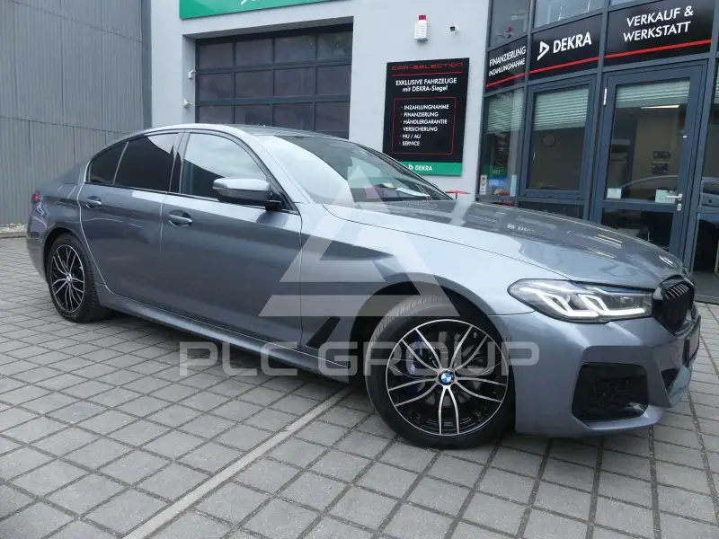2020 BMW 530