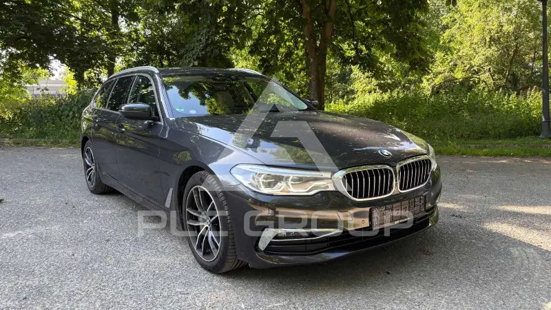 2020 BMW 530
