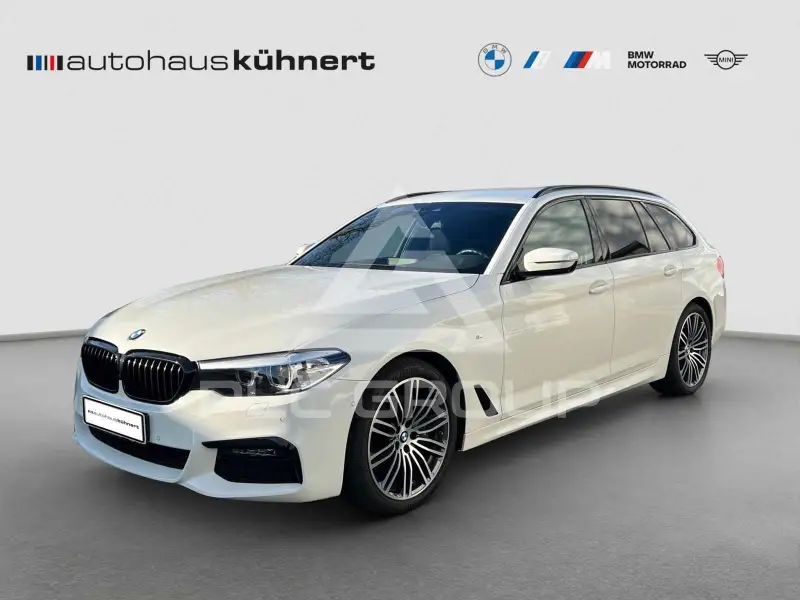 2020 BMW 530
