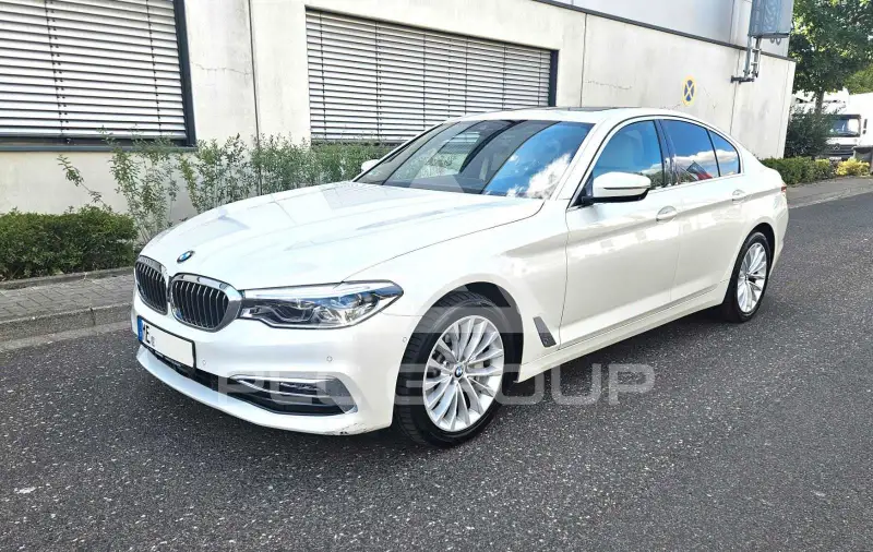 2020 BMW 530