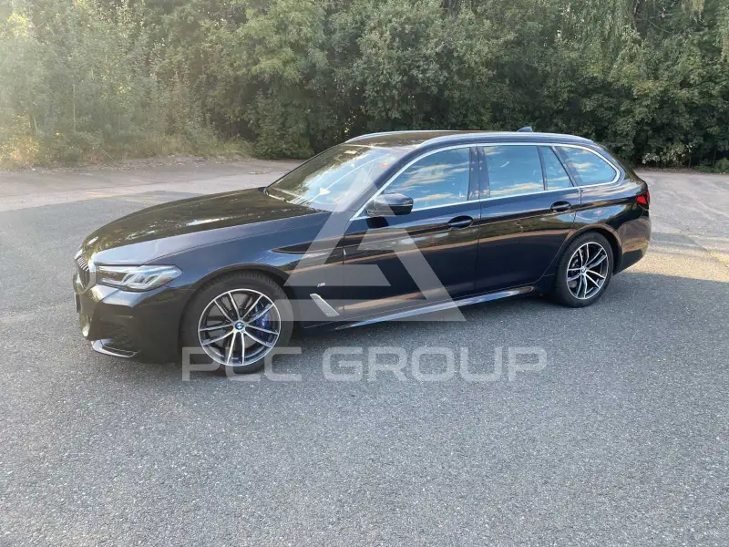 2020 BMW 530