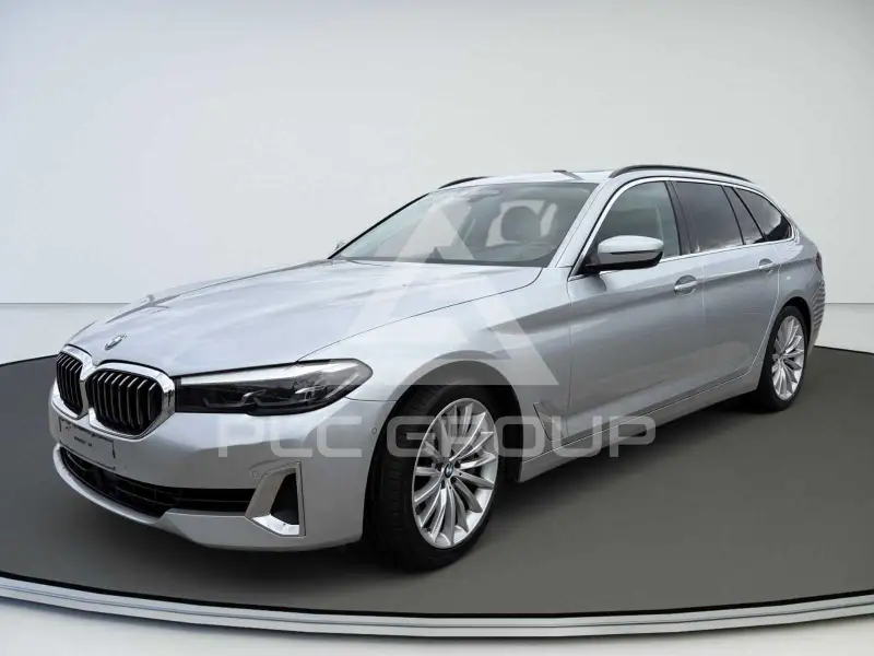 2020 BMW 530