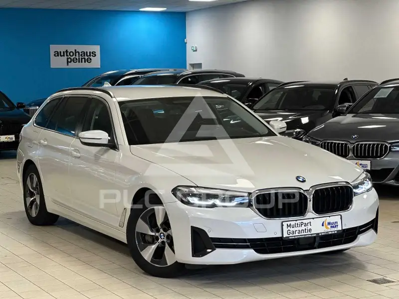2020 BMW 530