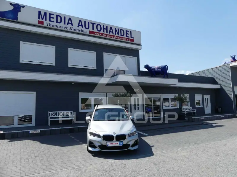 2020 BMW 218