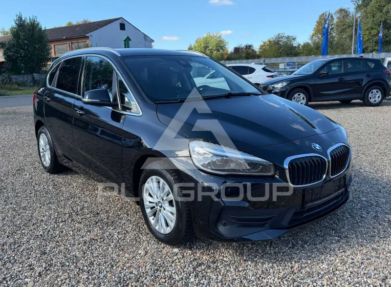2020 BMW 218