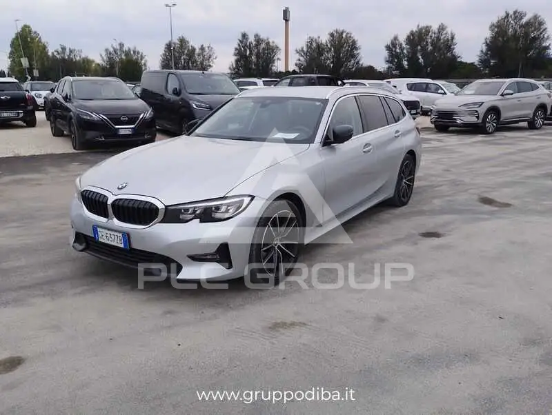 2020 BMW 320