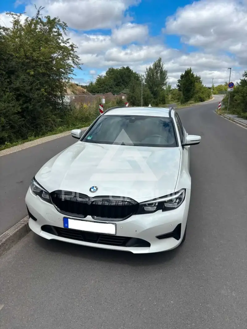 2020 BMW 320