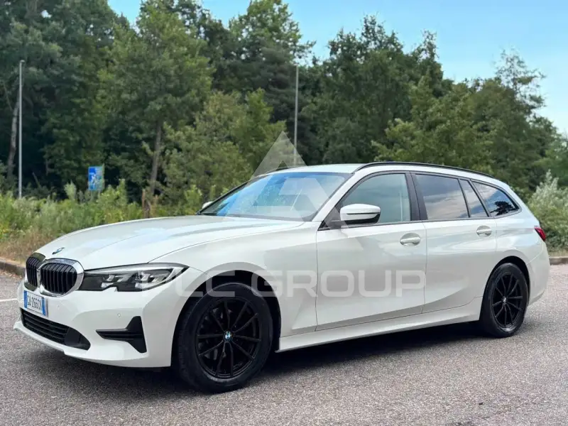 2020 BMW 320