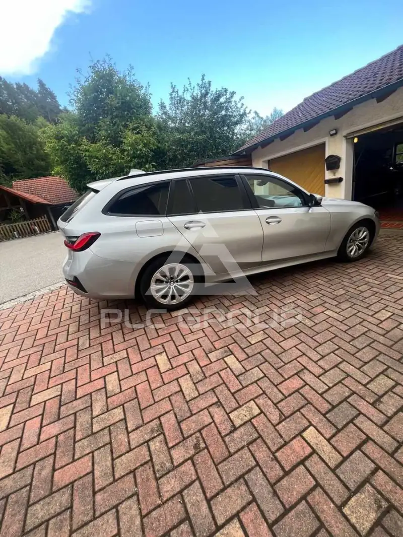 2020 BMW 320