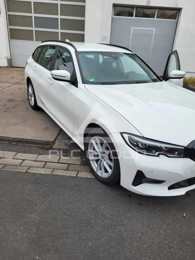 2020 BMW 320