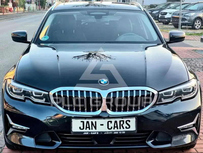 2020 BMW 330
