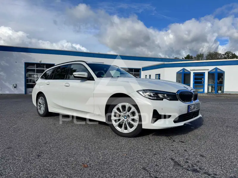 2020 BMW 330