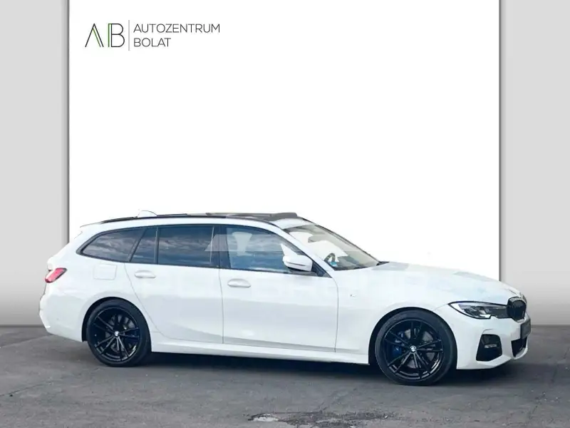 2020 BMW 330
