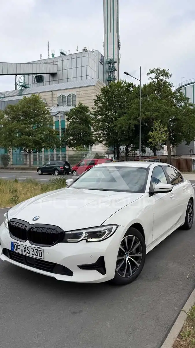 2020 BMW 330
