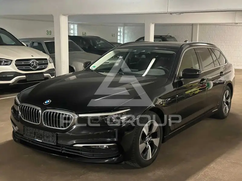 2020 BMW 520