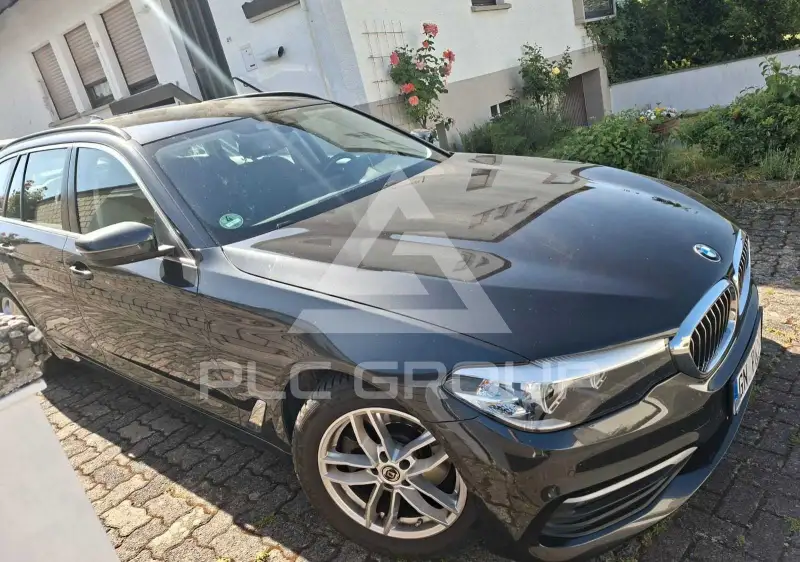 2020 BMW 520