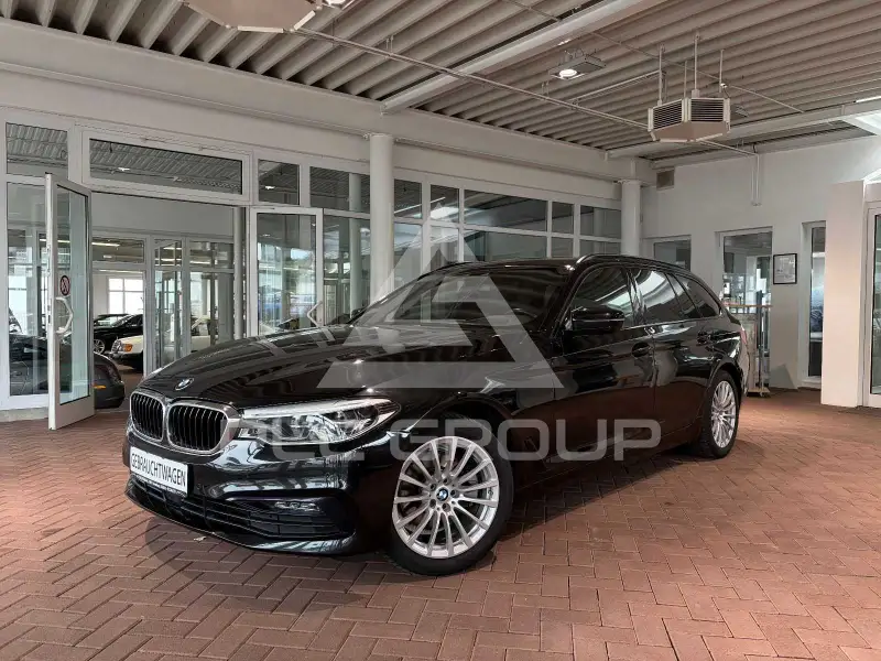 2020 BMW 520
