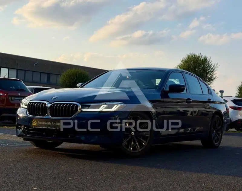 2020 BMW 520