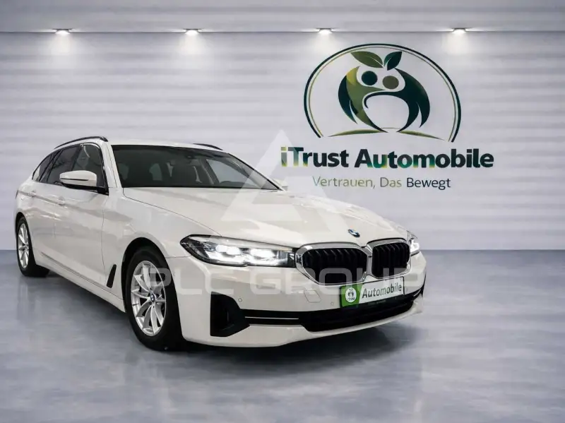 2020 BMW 520