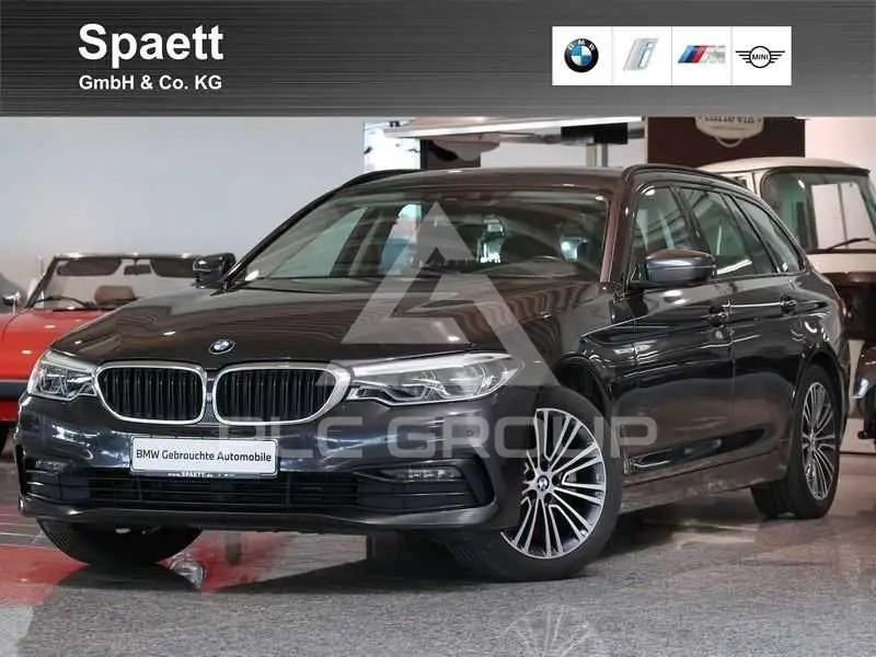 2020 BMW 520