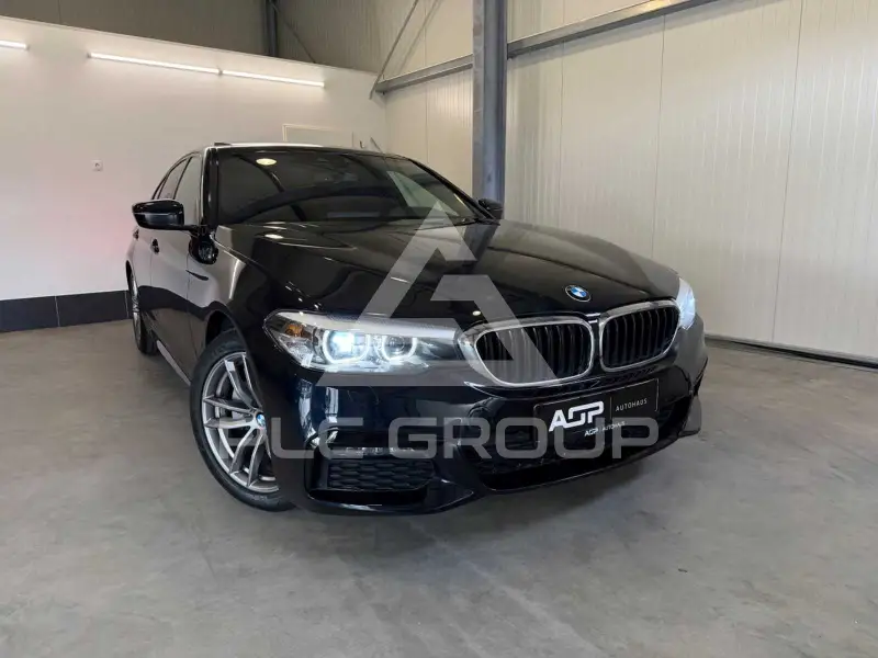 2020 BMW 520