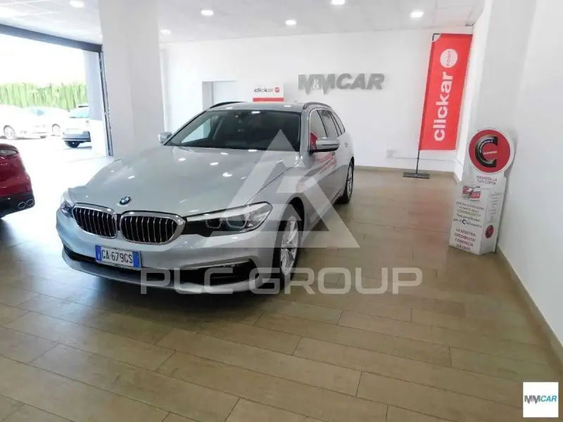 2020 BMW 520