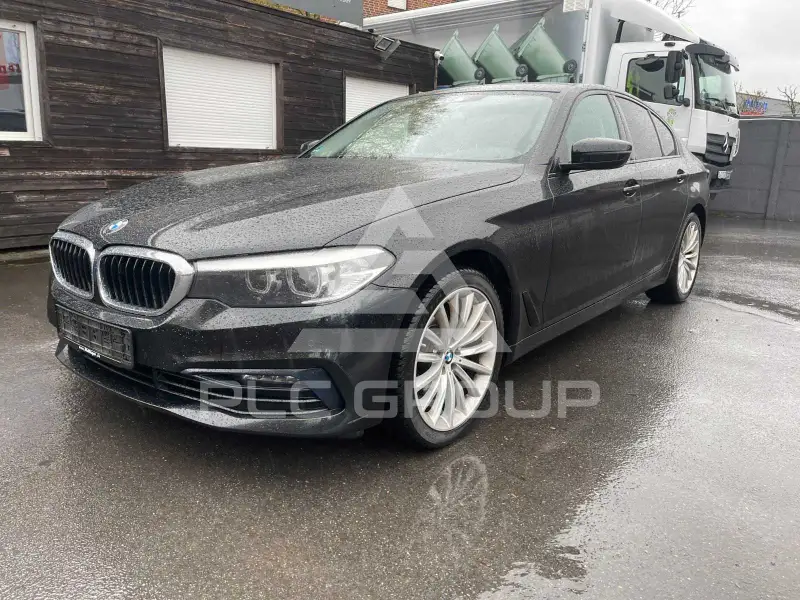 2020 BMW 520