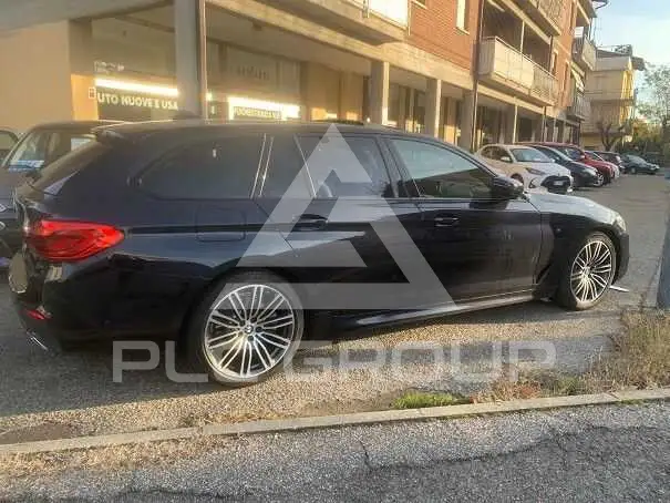 2020 BMW 520