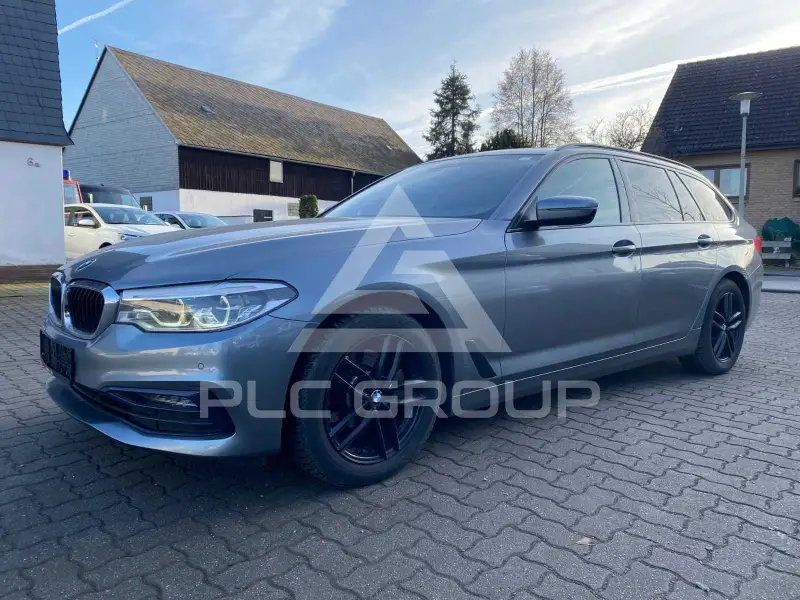 2020 BMW 520