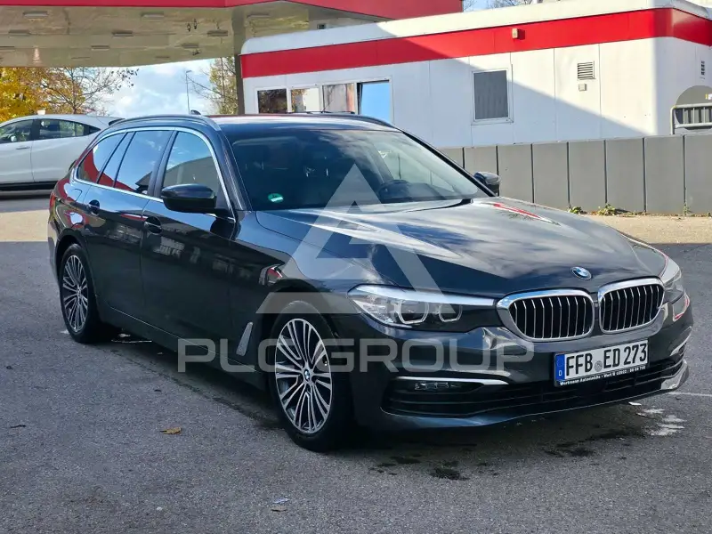 2020 BMW 520