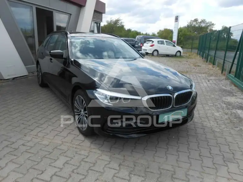 2020 BMW 520