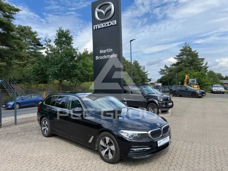 2020 BMW 520