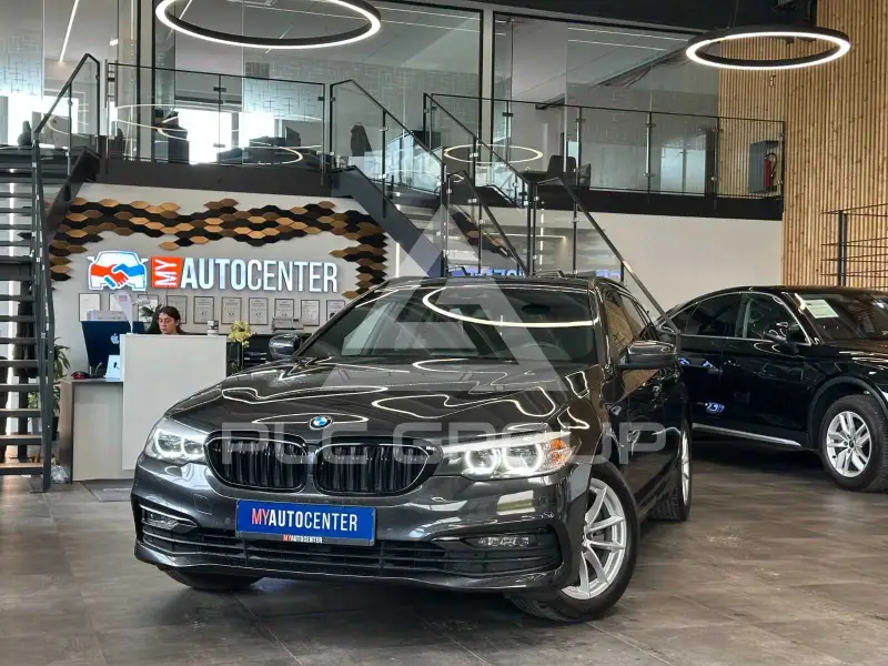 2020 BMW 520