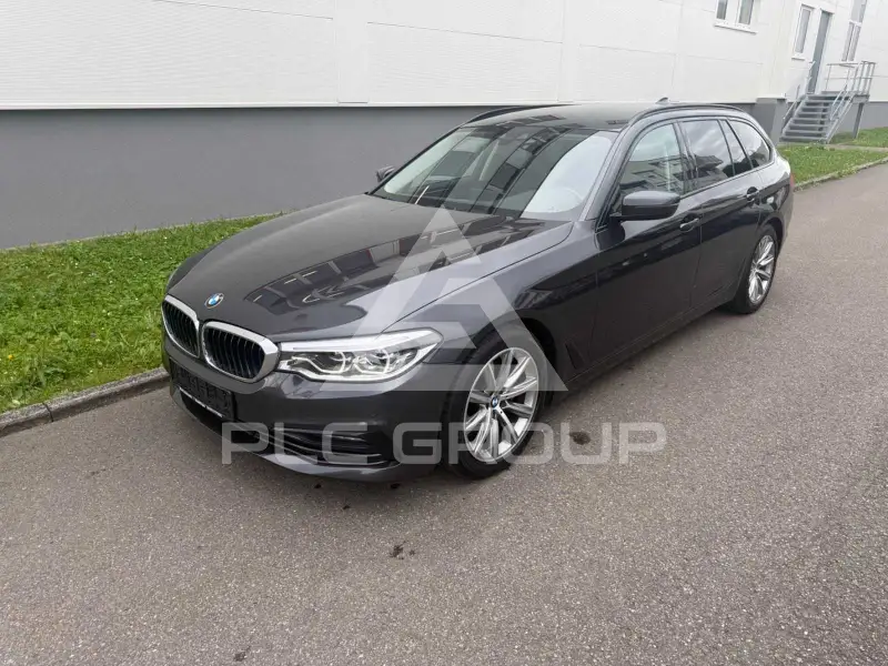 2020 BMW 520