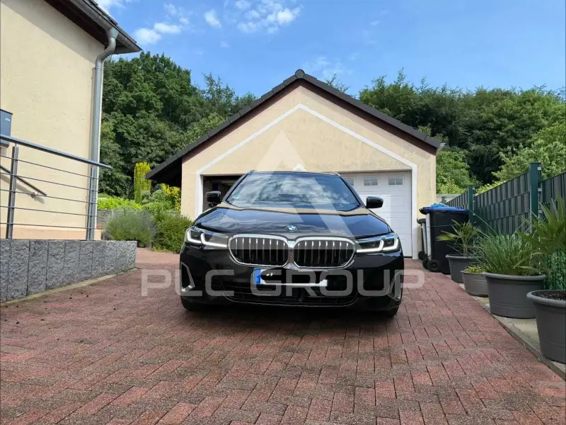2020 BMW 520