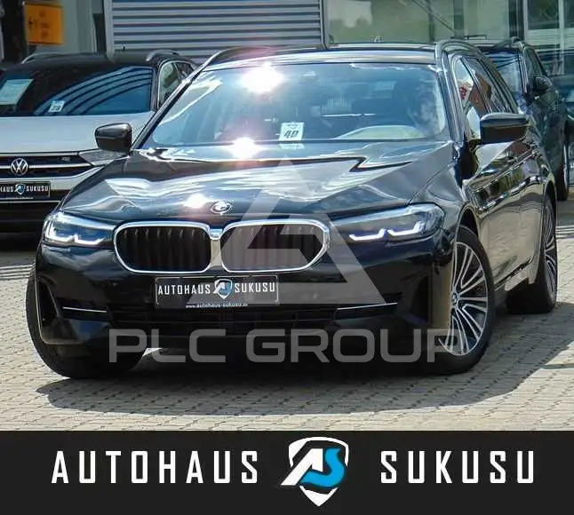 2020 BMW 520