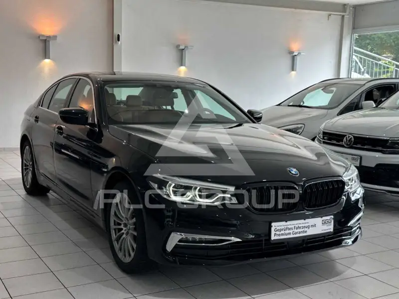 2020 BMW 520