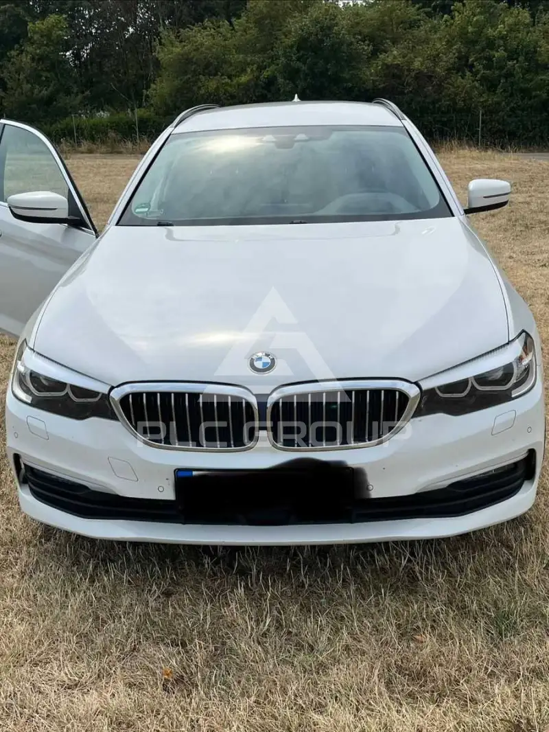 2020 BMW 520