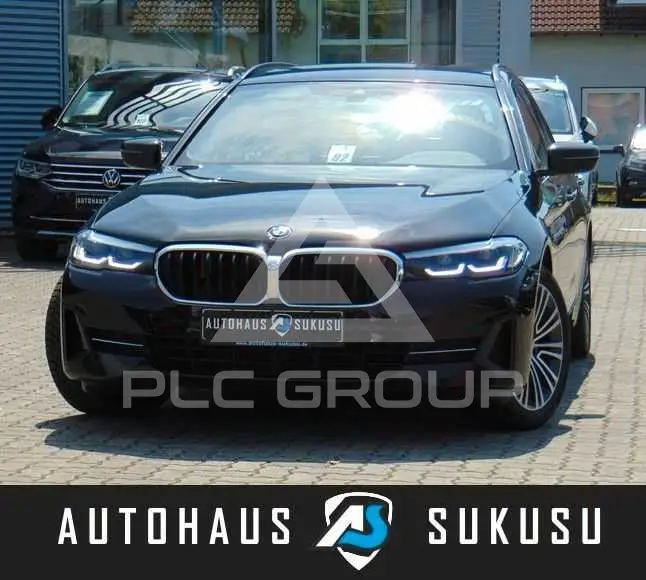 2020 BMW 520