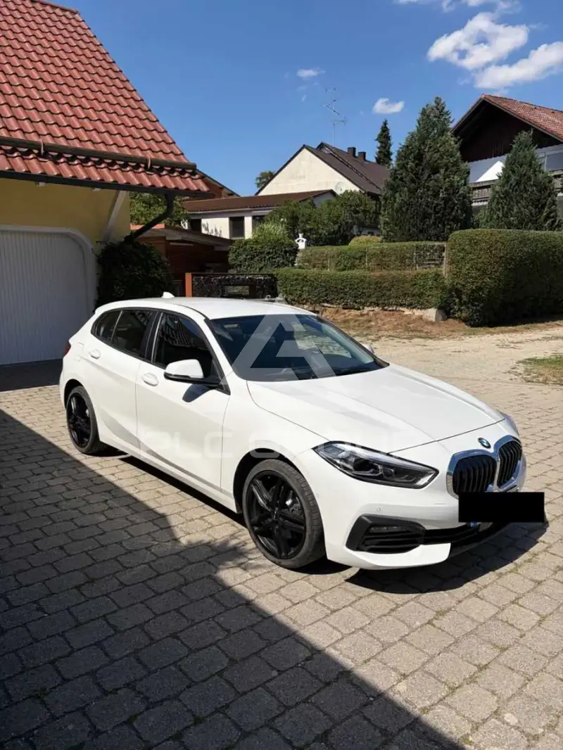 2020 BMW 116