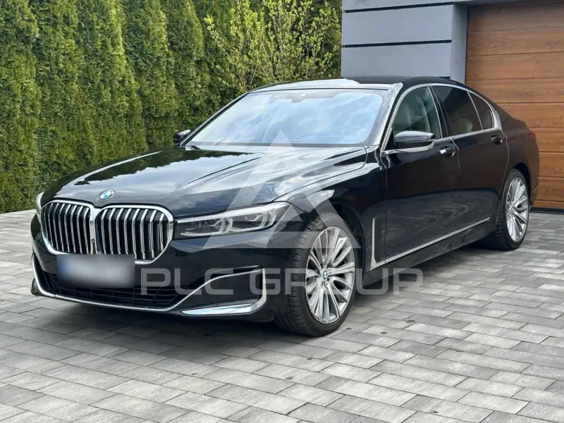 2020 BMW 730