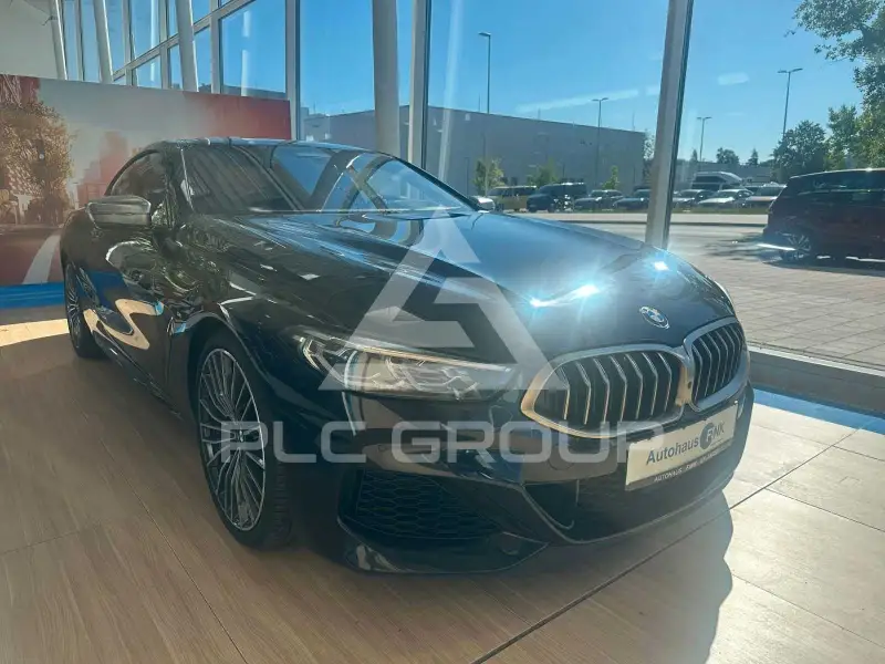2020 BMW M8