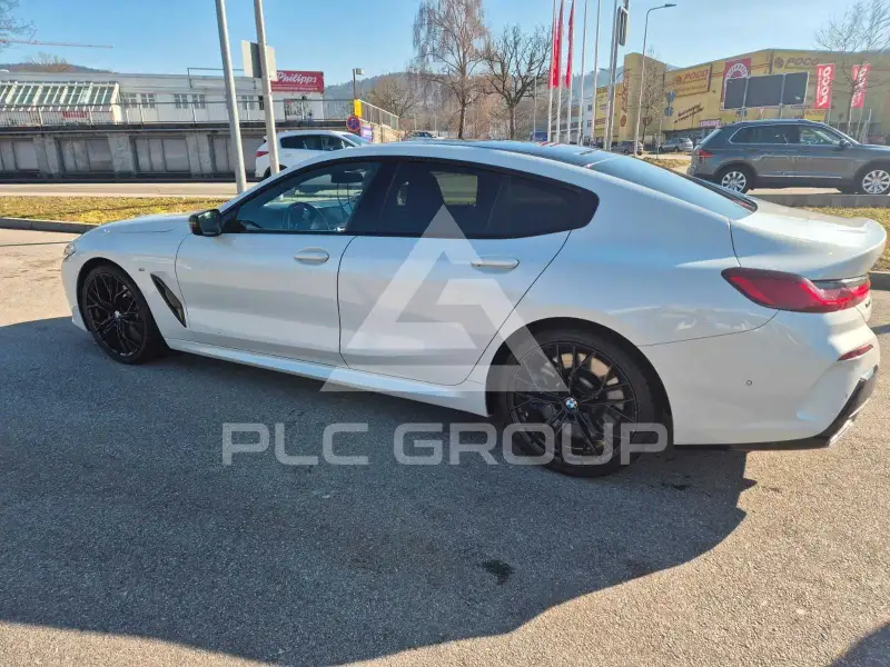 2020 BMW M8