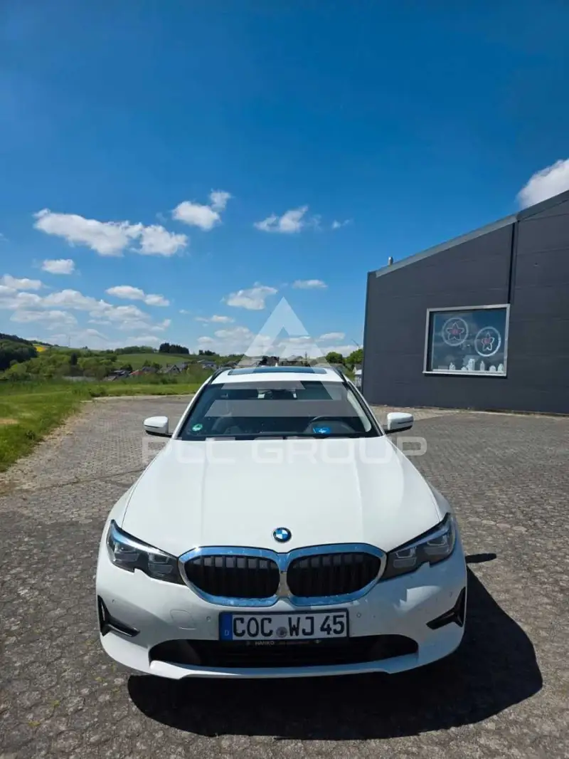 2020 BMW 318