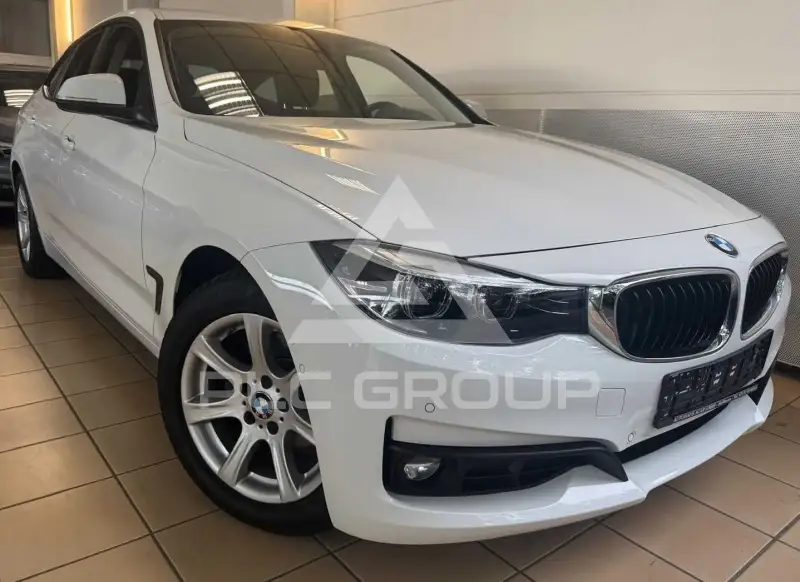 2020 BMW 320