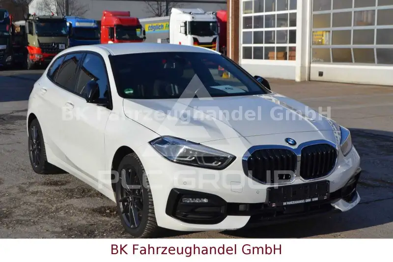 2020 BMW 118