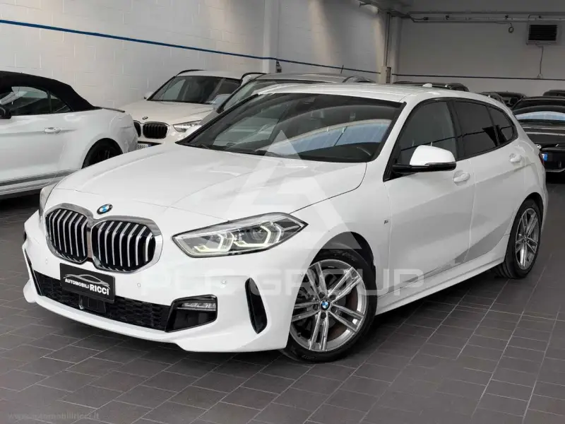 2020 BMW 118