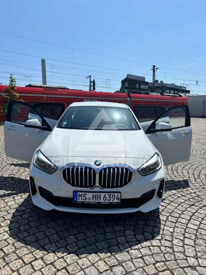 2020 BMW 118