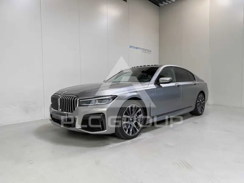 2020 BMW 745